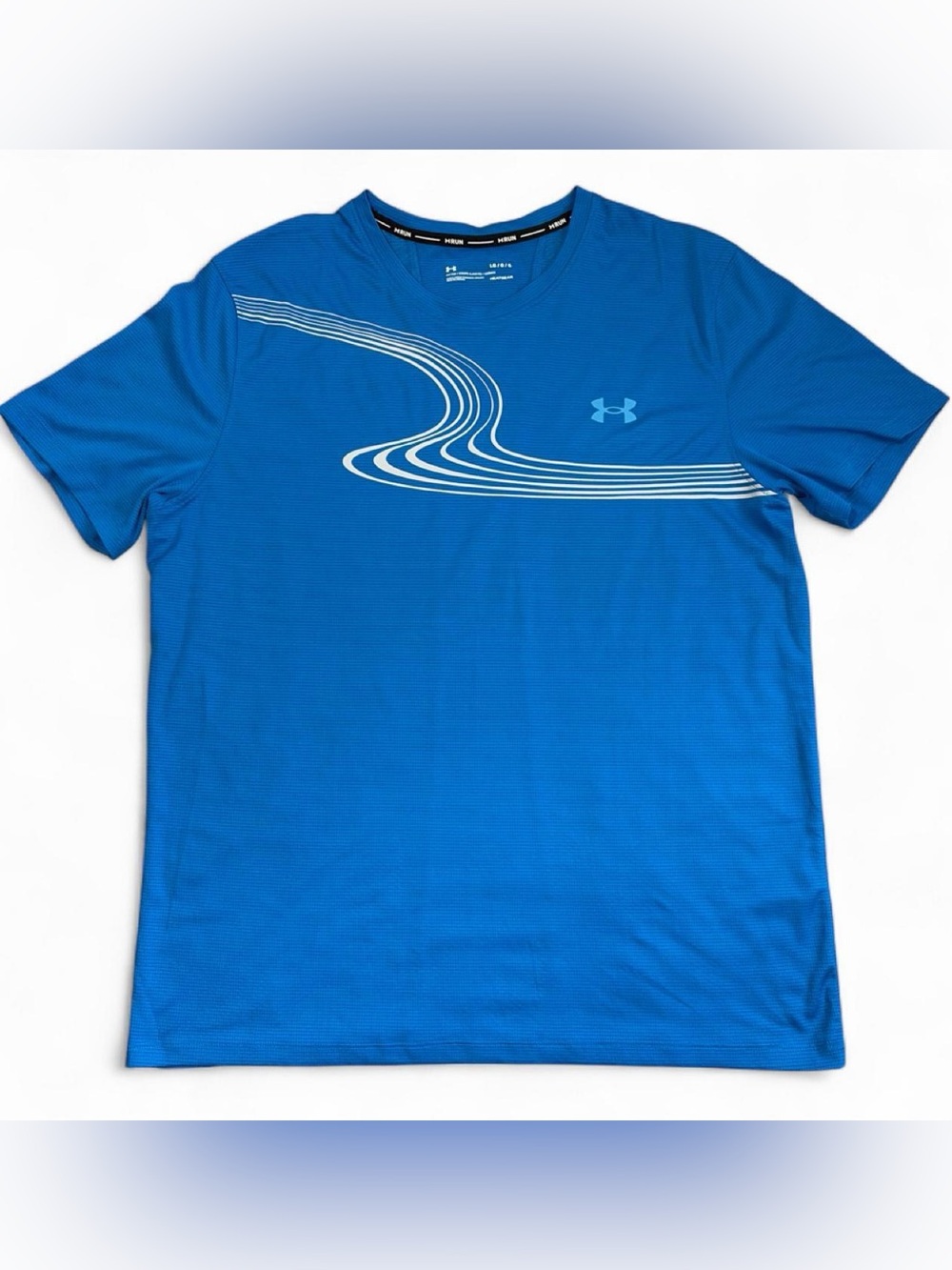 Under Armour Men’s Blue Short Sleeve Performance Tee with Wave Graphic
